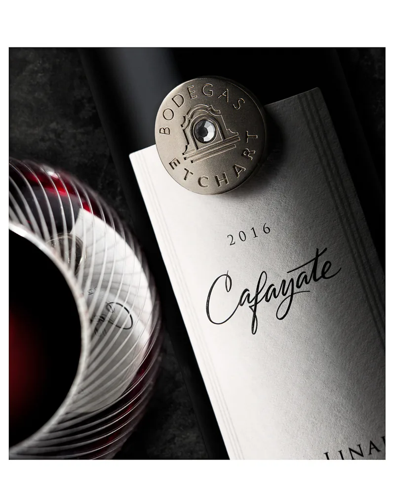 Fotografía de producto — packaging premium